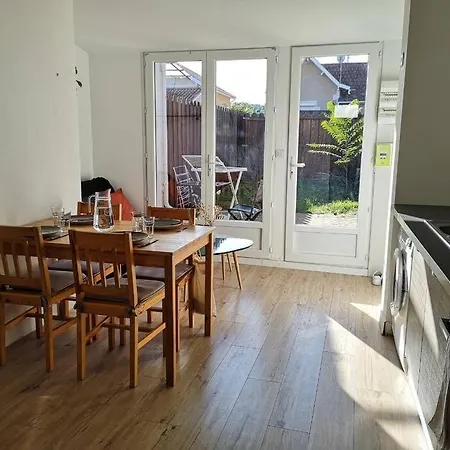 Lacanau: Petite Maison Chaleureuse Au Calme *